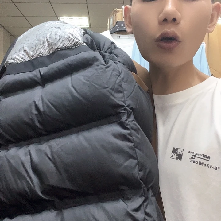 男士黑色短款鹅外套175