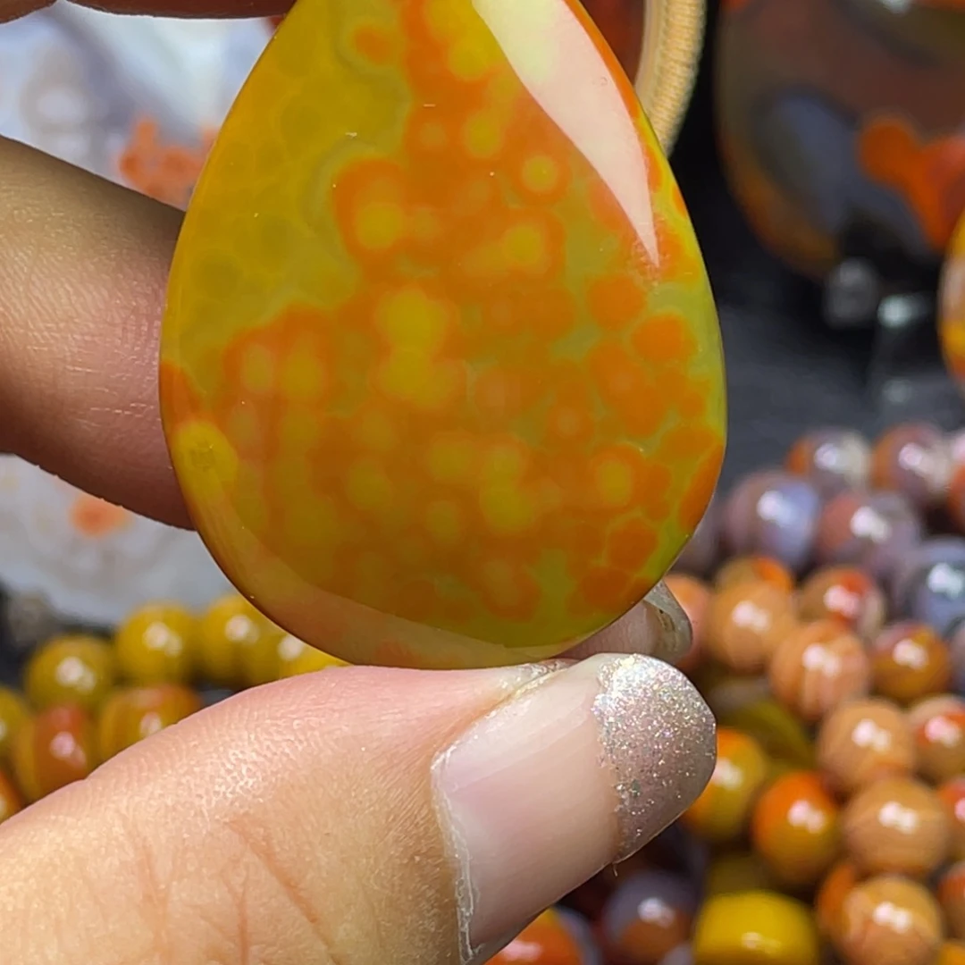 未镶嵌颈饰玛瑙/玉髓