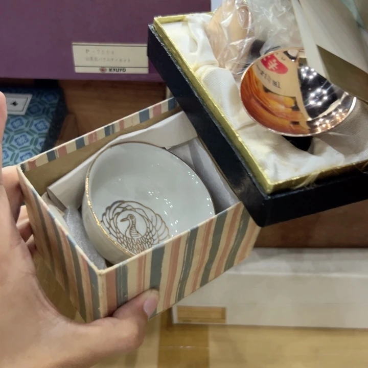 瓷片陶瓷等行业的生产和销售企业