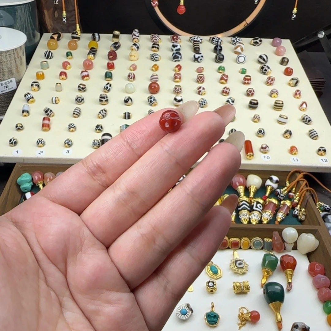 玛瑙/玉髓未镶嵌单珠顶珠配珠搭配