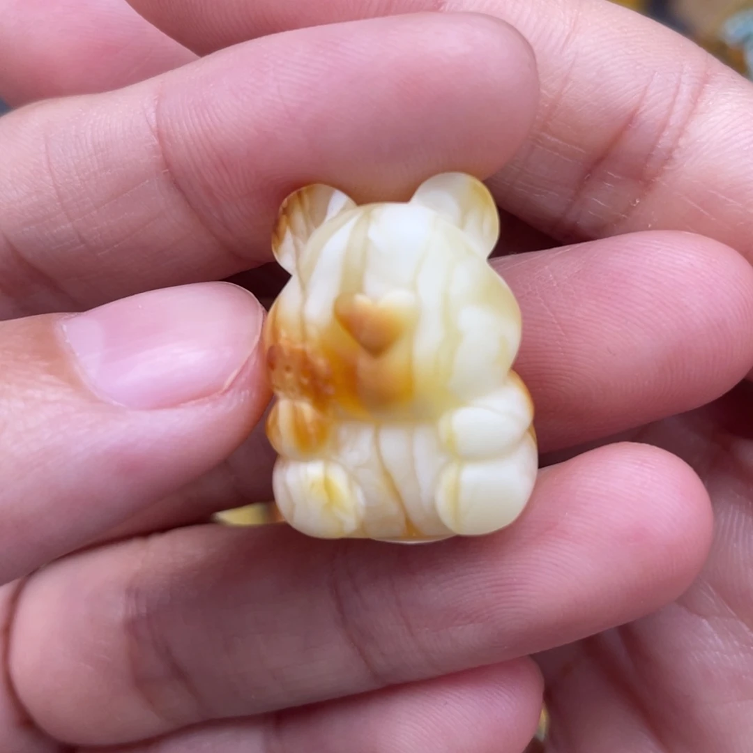 裸石琥珀未镶嵌蜜蜡