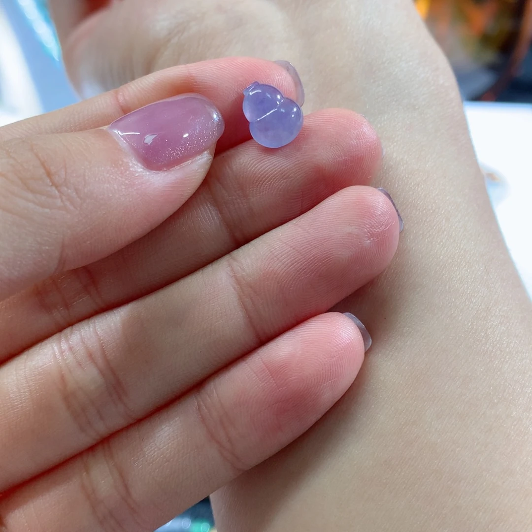 翡翠手串未镶嵌紫葫芦