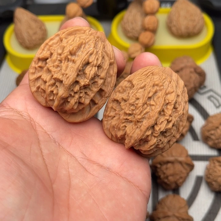 把件文玩核桃虎头43