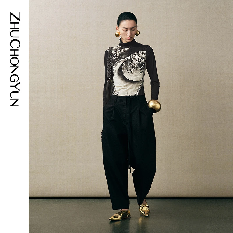 【螺音思语】ZHUCHONGYUN2025秋新款高领中式花稿长袖上衣C1FZ33311