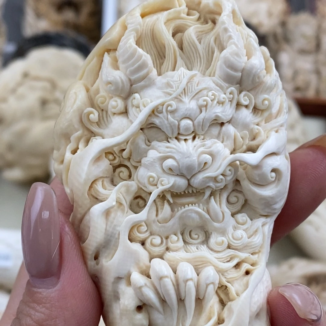 洪***猛犸象牙吊坠貔貅