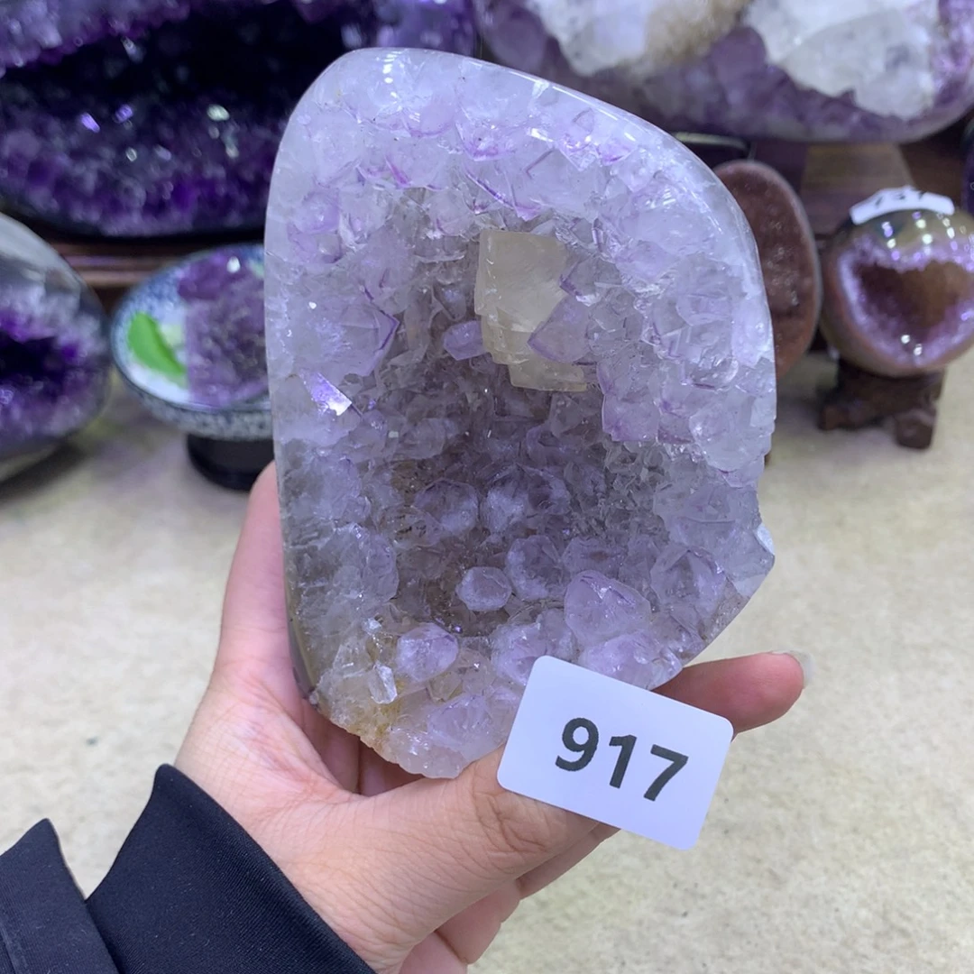 紫晶未镶嵌大型摆件（非配饰）