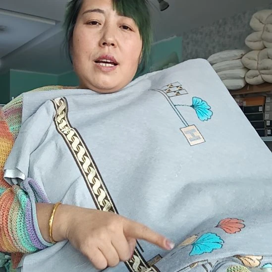 棉沙发巾一套三瓶。