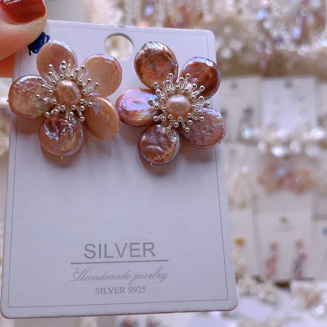 银S925镶嵌耳饰淡水珍珠百**?