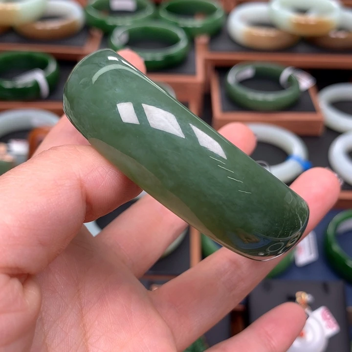 和田玉（碧玉）手镯5960圈口未镶嵌