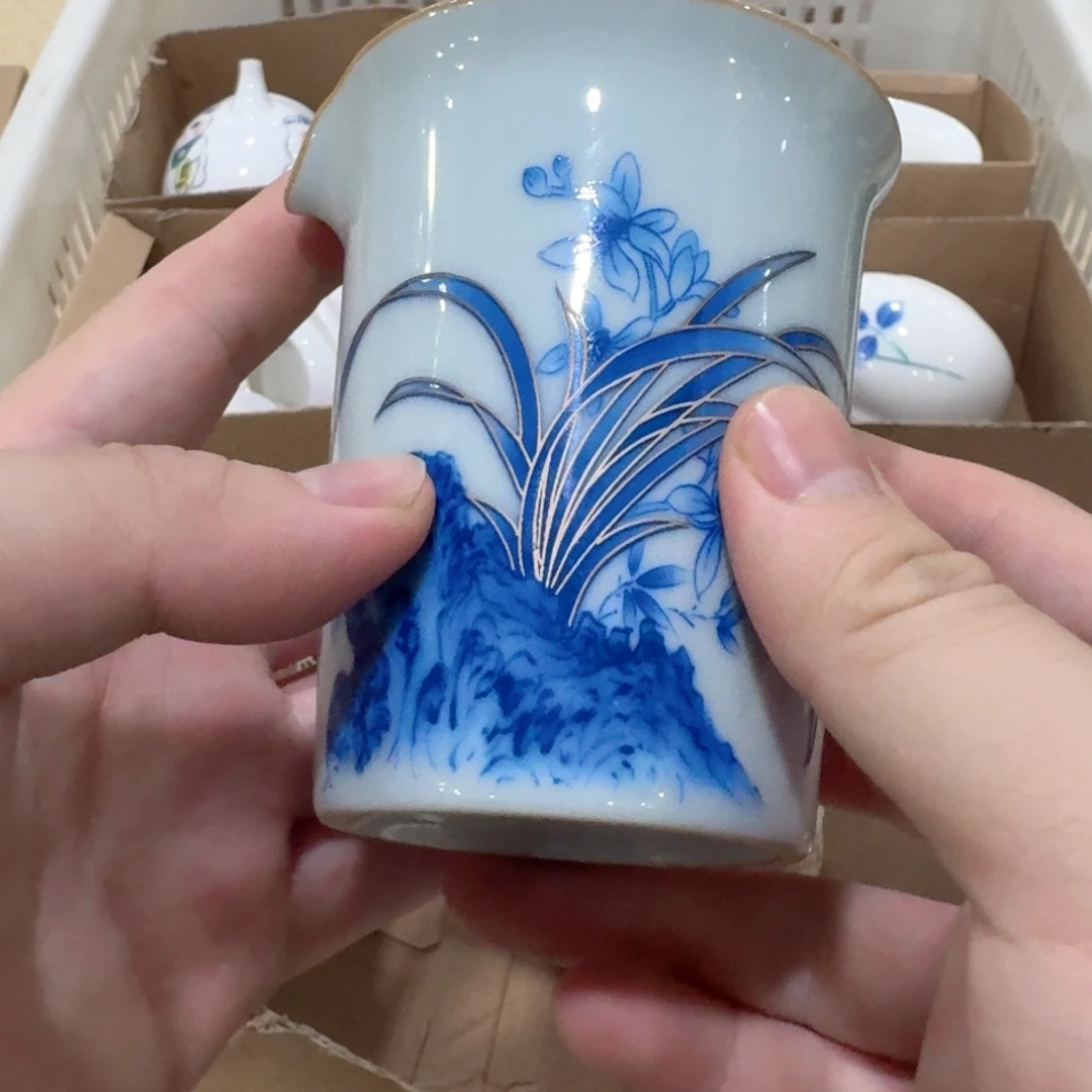 壶你好漂亮 56892556322