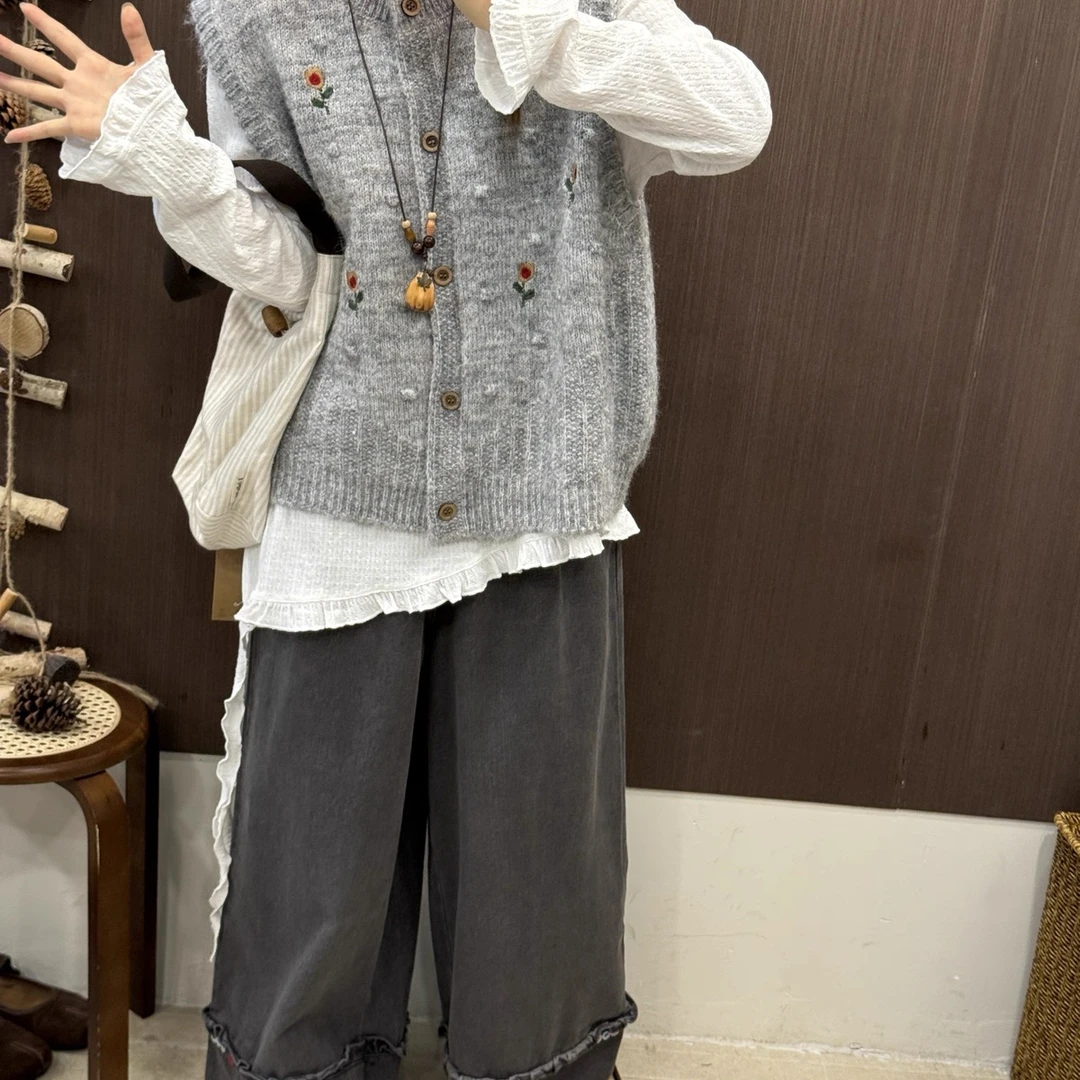 DA.7向日葵花朵绣花针织毛衣开衫马甲女2025秋季新款显瘦叠穿背心