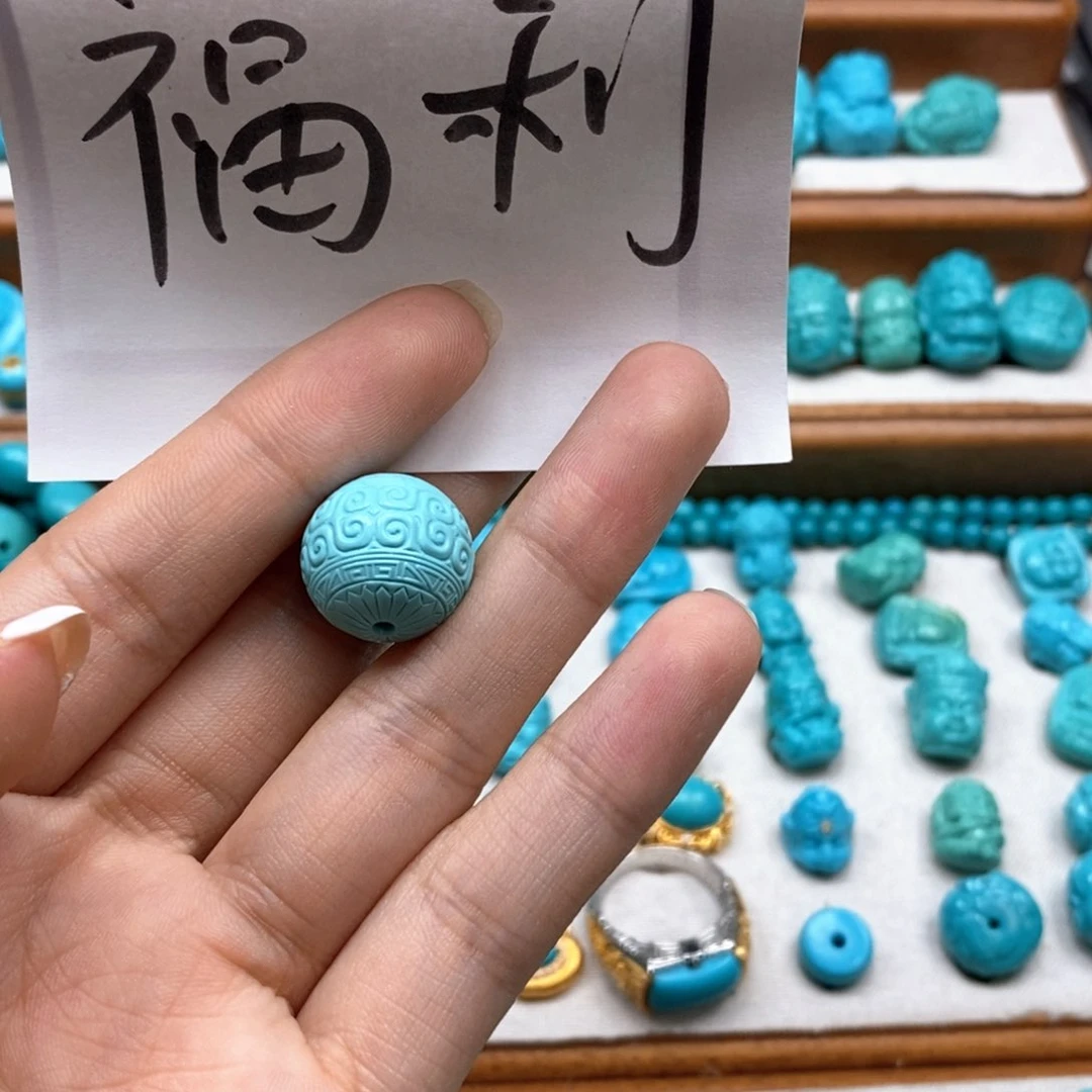 绿松石未镶嵌颈饰