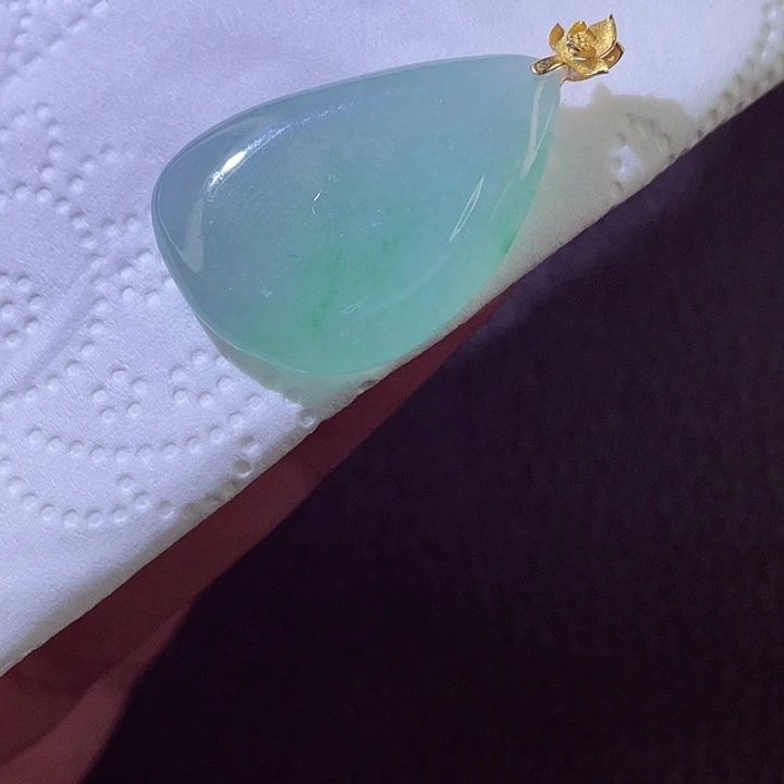 颈饰18K金镶嵌翡翠翡翠