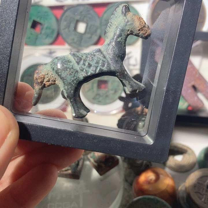 老***聂铜现代工艺品钱钱