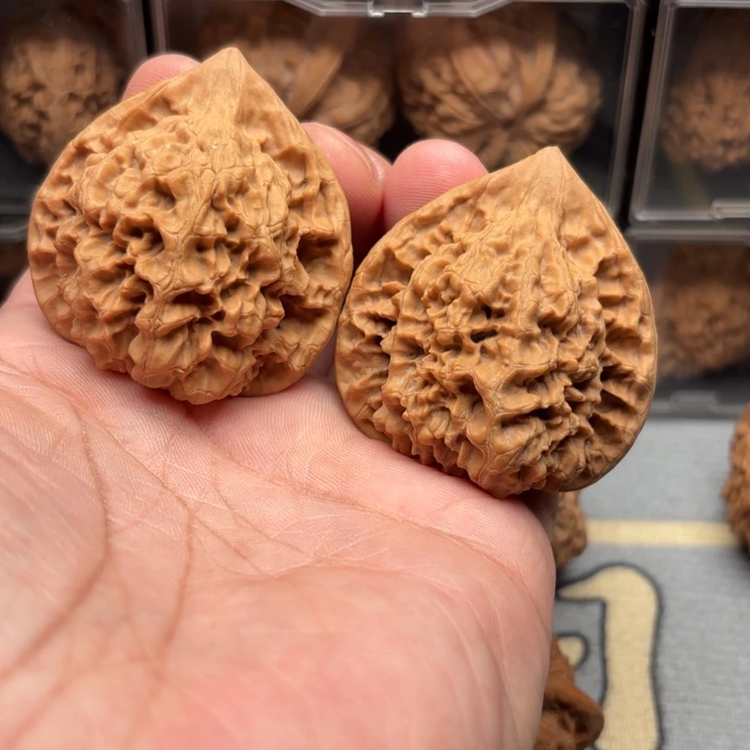 文玩核桃把件麒麟纹47