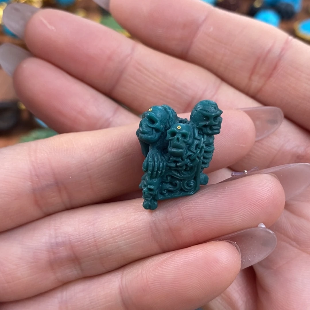 绿松石未镶嵌。万骷