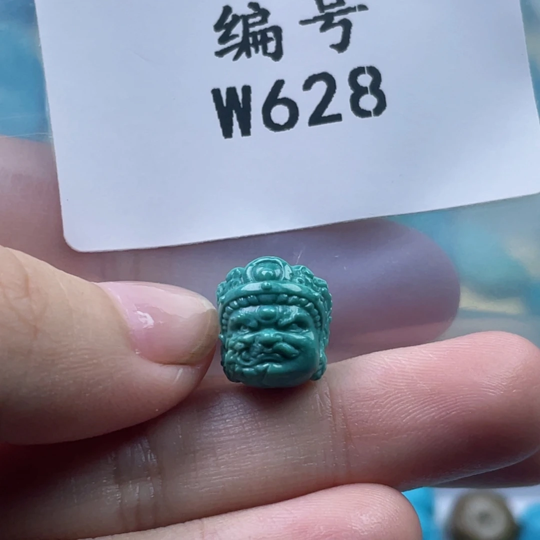 冬***夏绿松石未镶嵌天然原矿绿松石雕件
