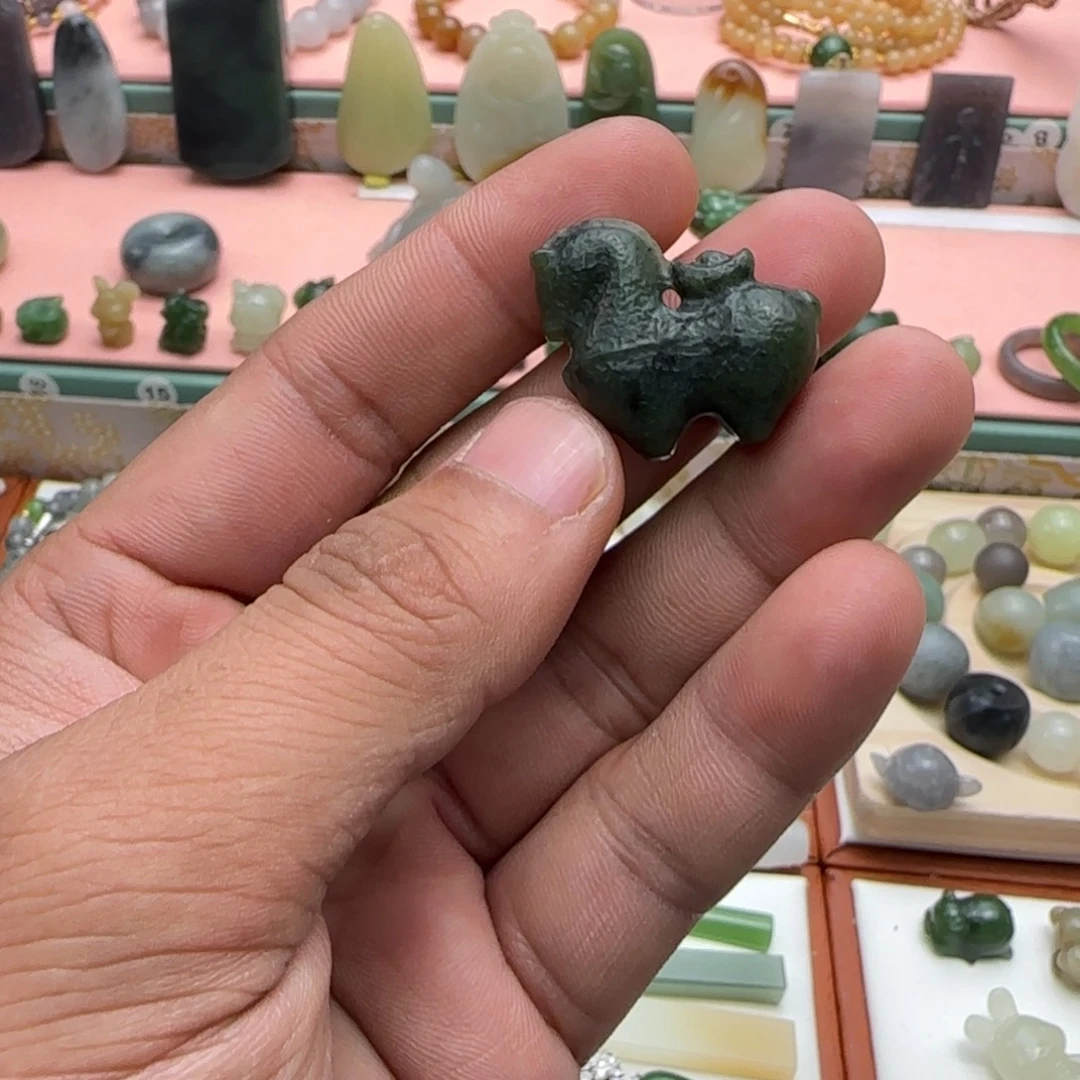 和田玉未镶嵌吊坠(不含链)