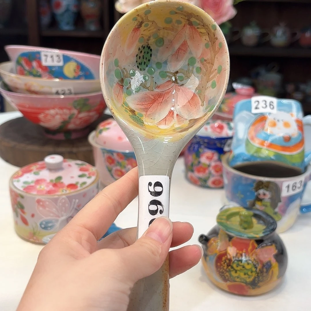 瓷片兔兔的小可爱太