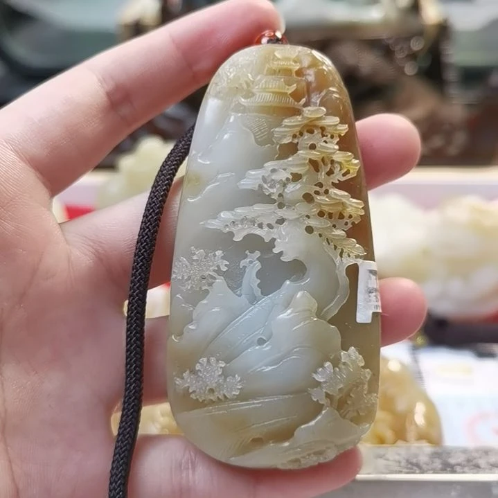 和田玉未镶嵌颈饰