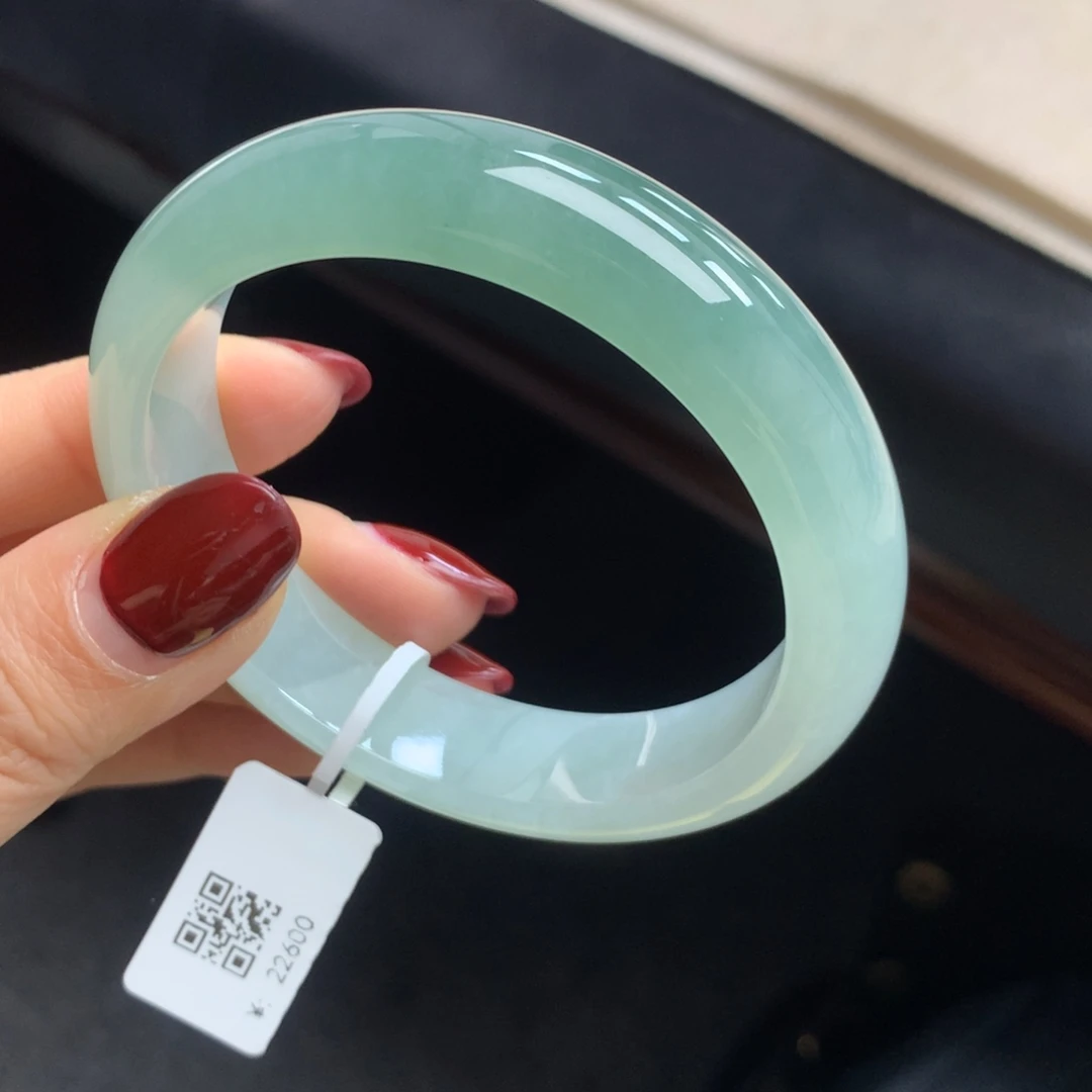 翡翠未镶嵌手镯润