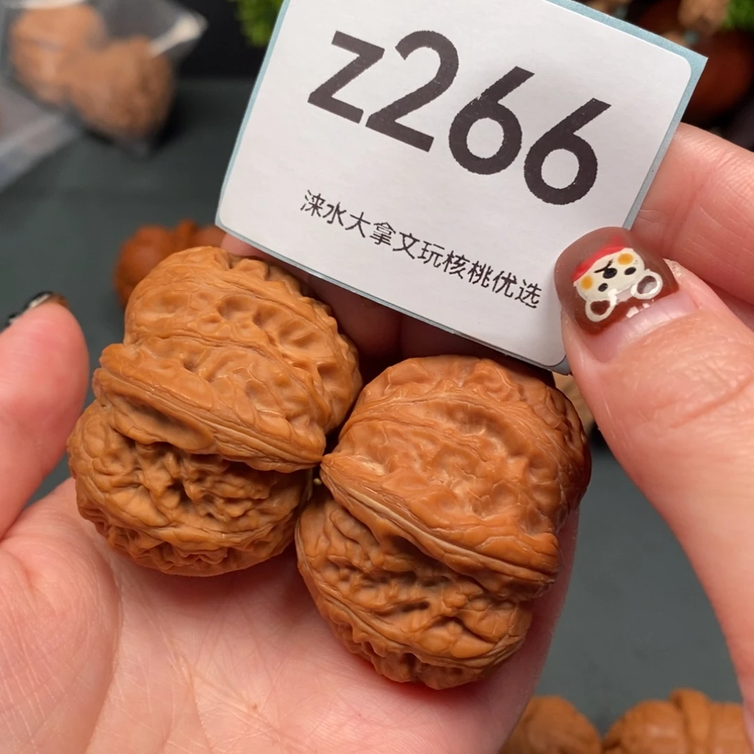 文玩核桃把件388          266