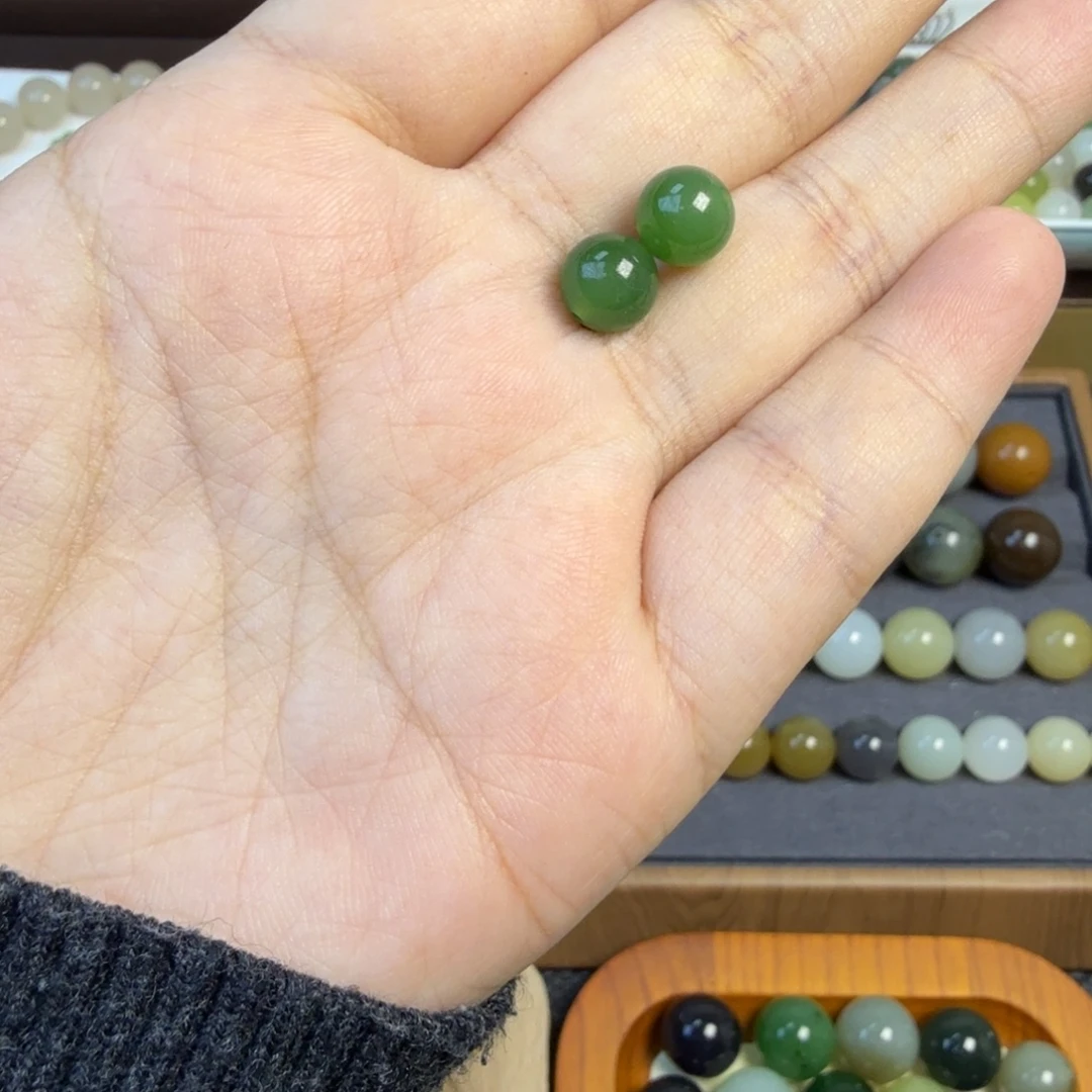 和田玉未镶嵌珠宝半成品卡八碧玉一对