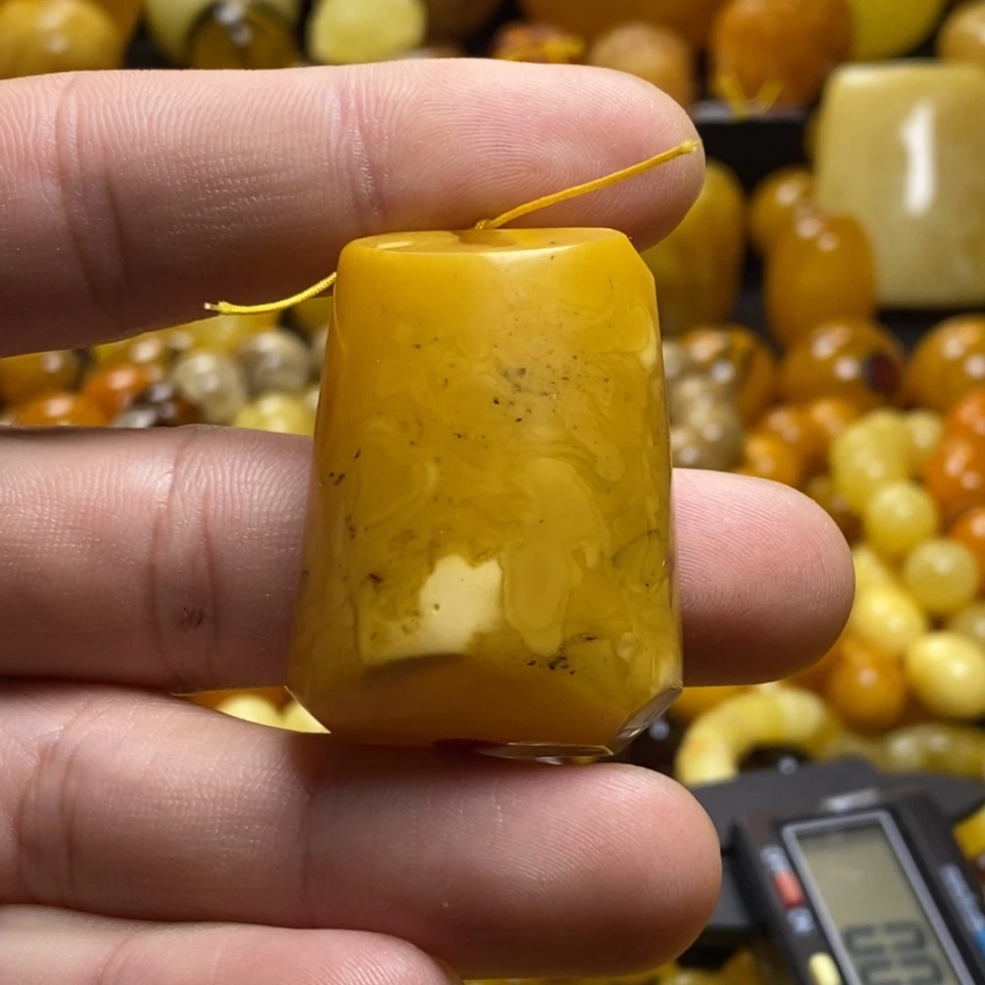 琥珀未镶嵌裸石蜜蜡