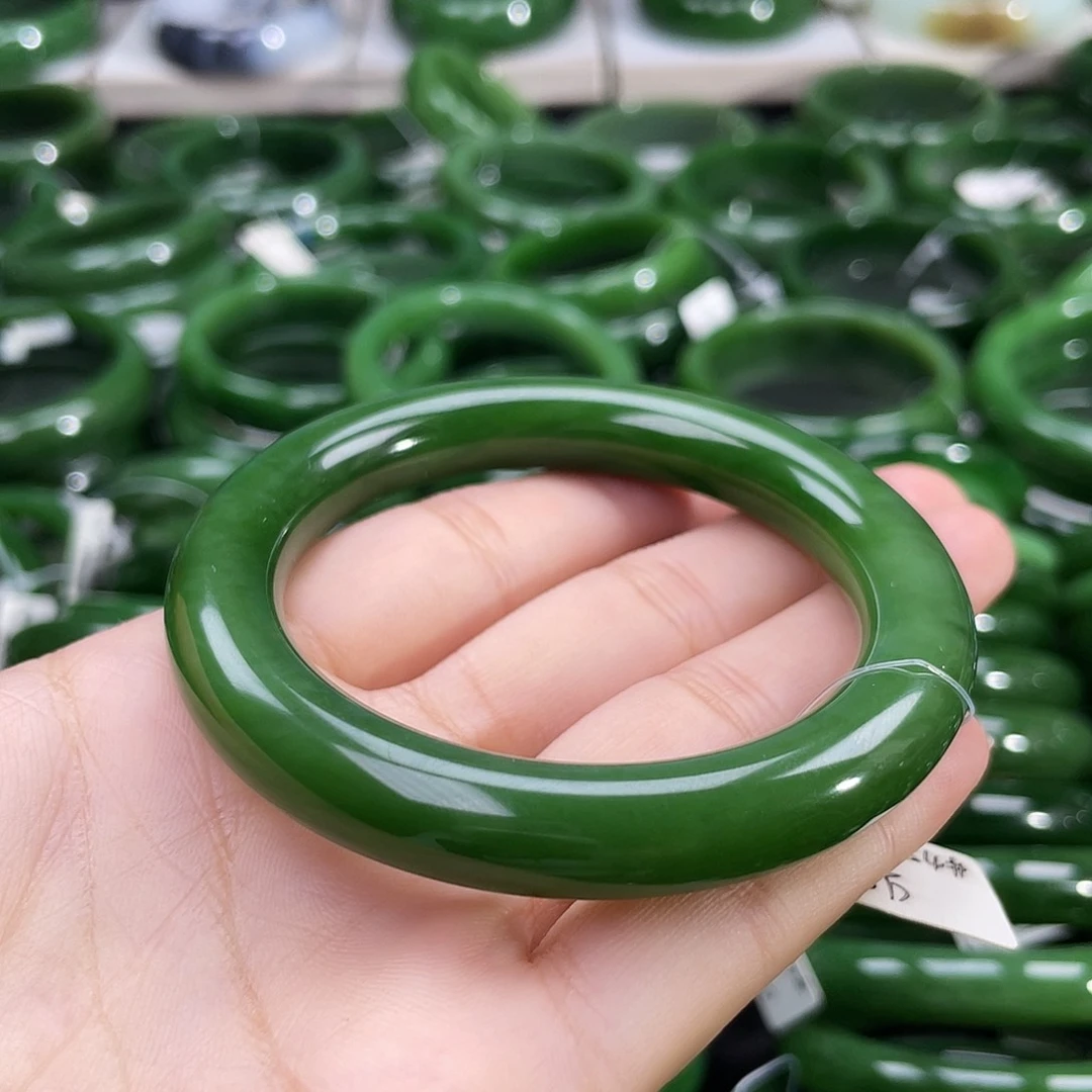 未镶嵌手镯和田玉（碧玉）
