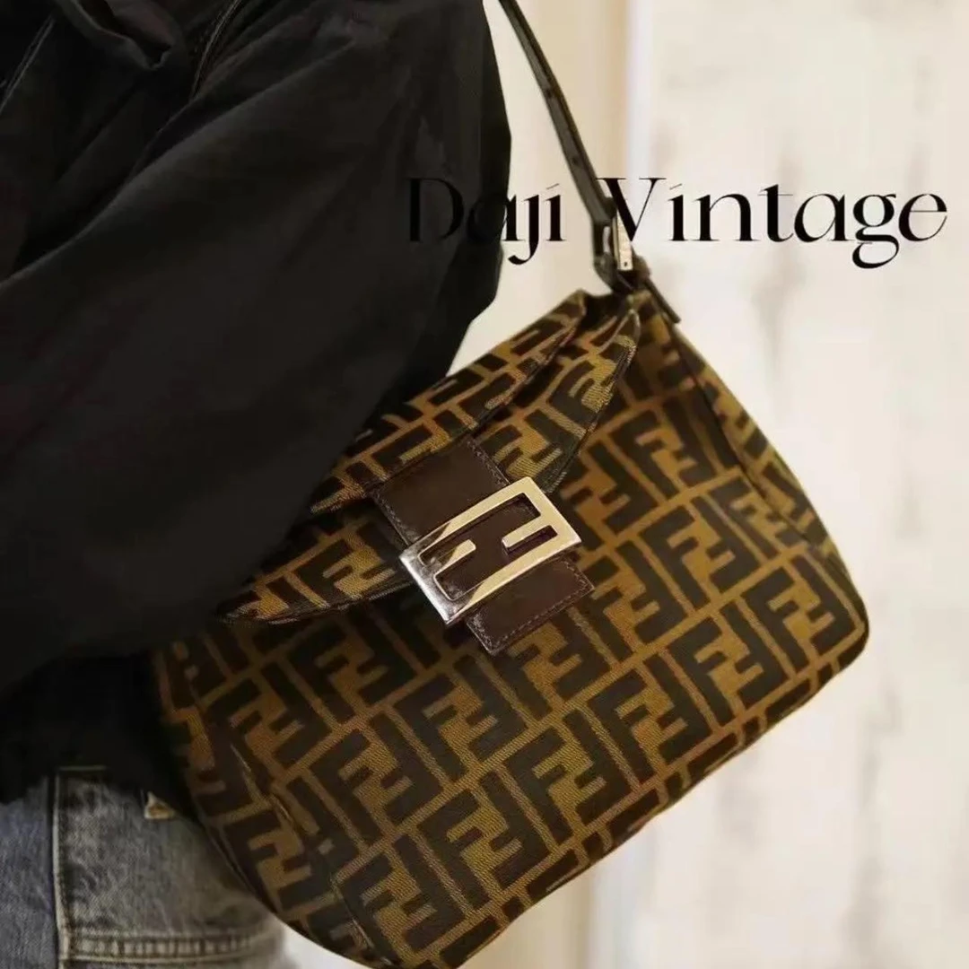 95新 FENDI/芬迪 大吉中古ff/Fendi芬迪老花双盖银扣单肩包