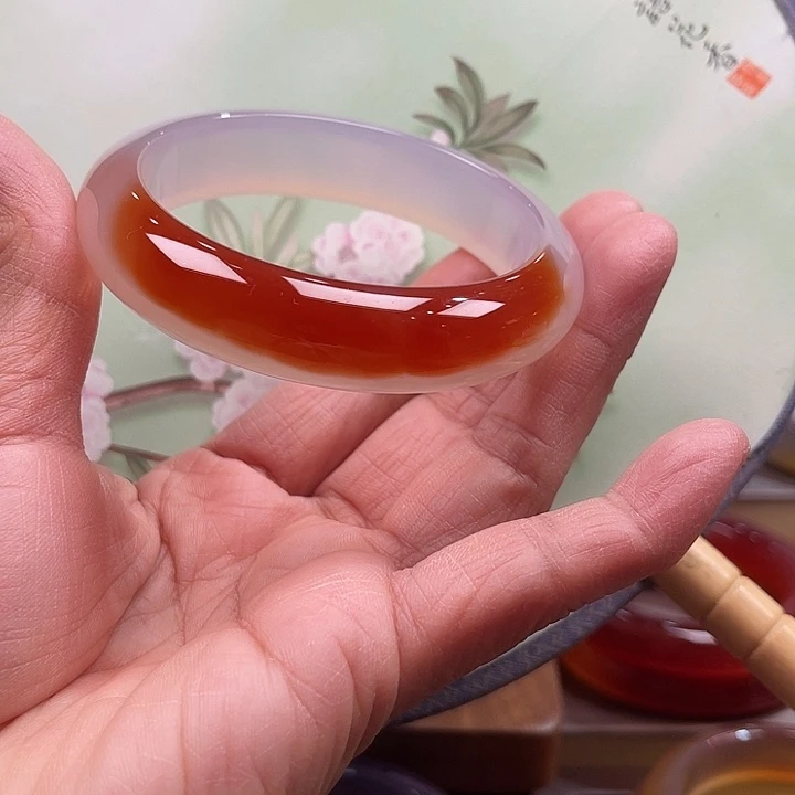 玛瑙/玉髓未镶嵌手镯