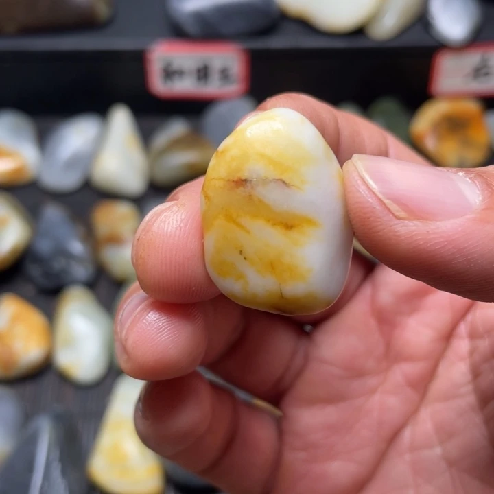 和田玉未镶嵌挂件81