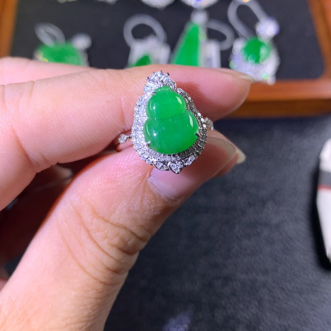 翡翠18K金镶嵌戒指两用款