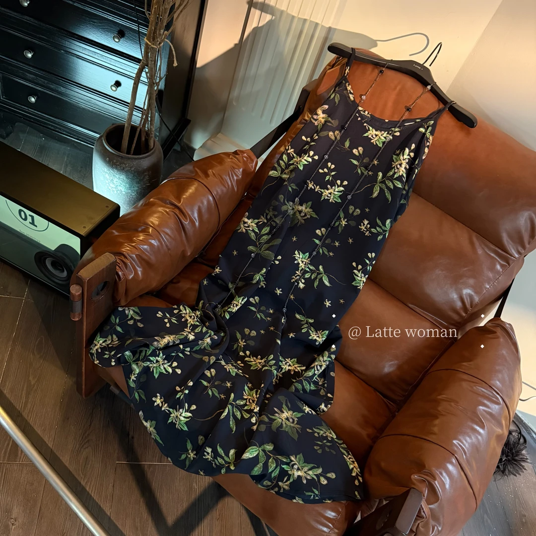 【苏南芝】碎花法式宽松气质衣服吊带连衣裙女长款洋气衣服女30053