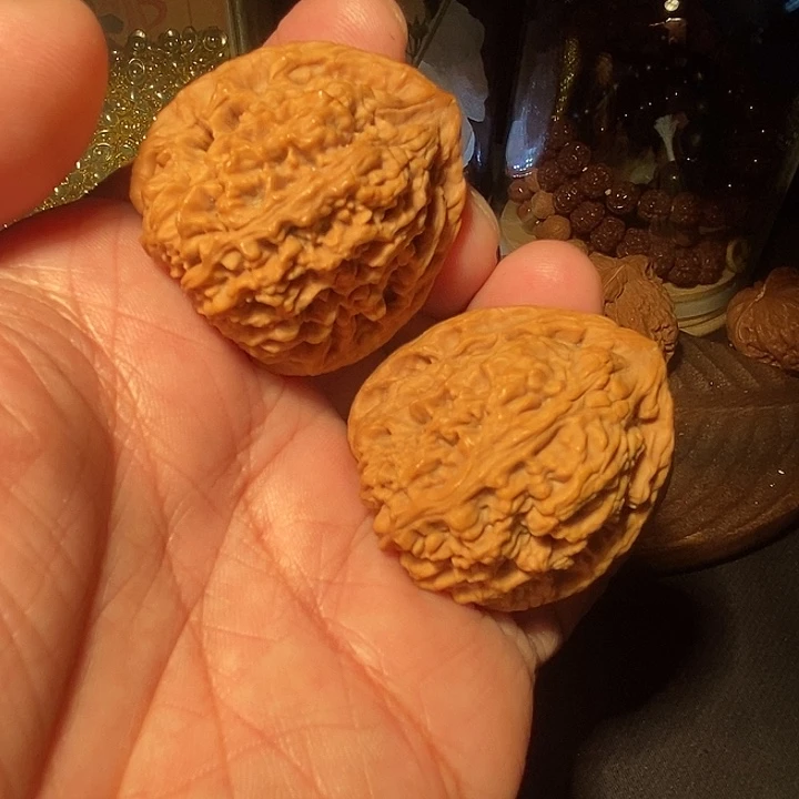 把件文玩核桃南疆石