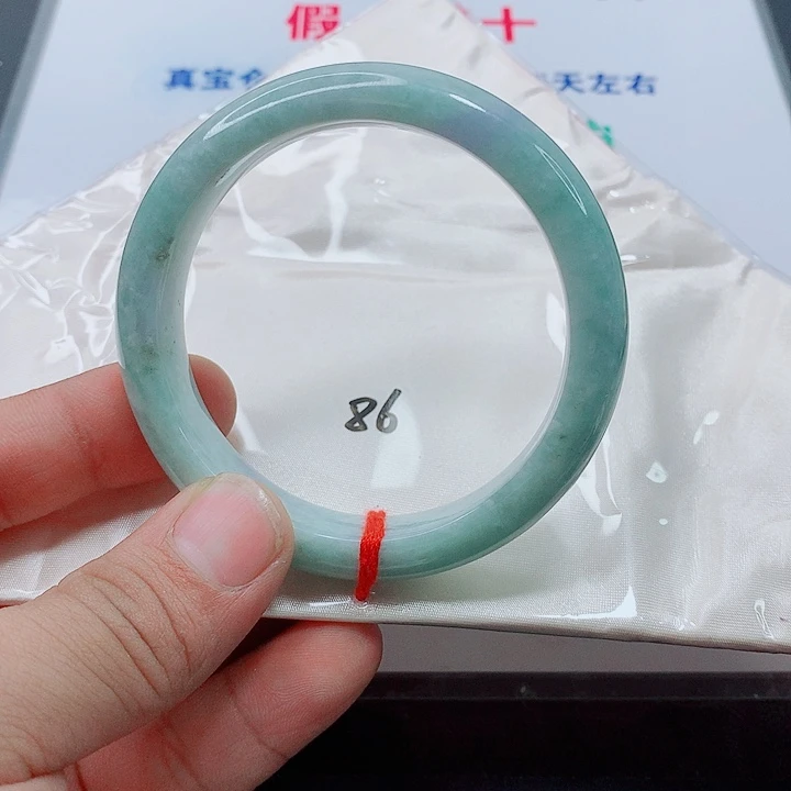 翡翠未镶嵌手镯翡翠