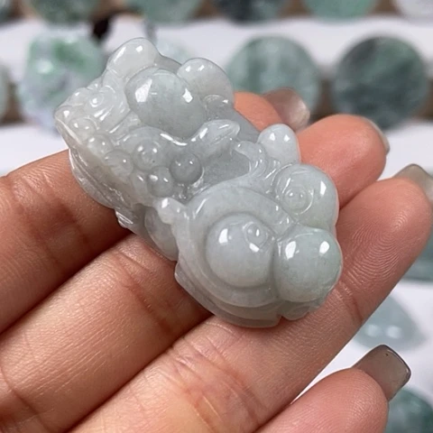 翡翠颈饰未镶嵌貔貅福利
