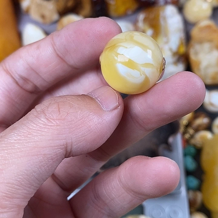 琥珀未镶嵌裸石我