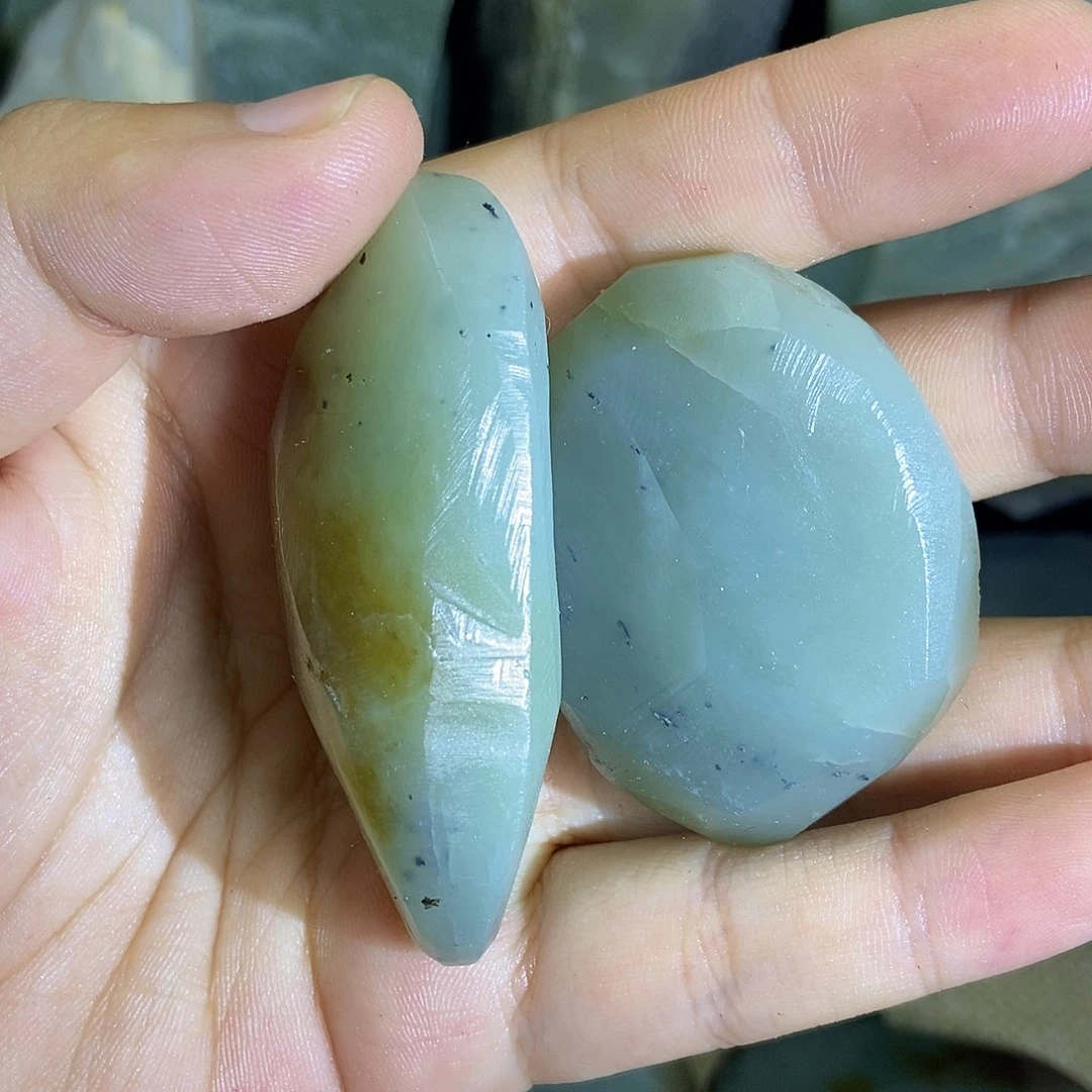 和田玉未镶嵌珠宝奇石