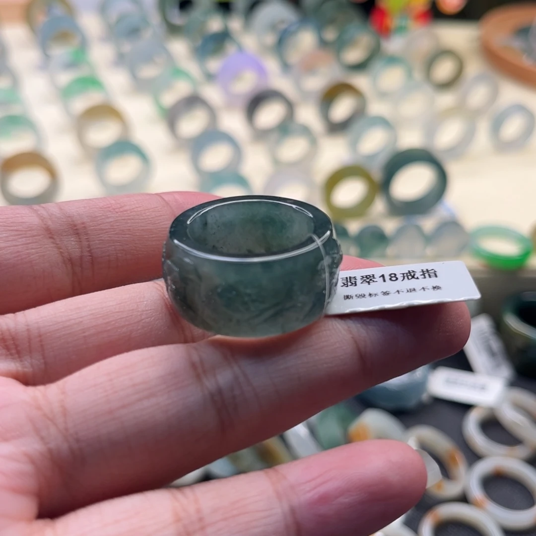 未镶嵌定制翡翠圈口15-18号，山水雕刻
