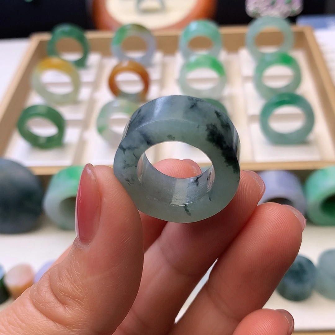 定制翡翠未镶嵌翡翠戒指11/16