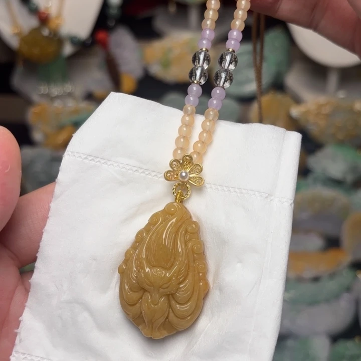 颈饰未镶嵌翡翠吊坠