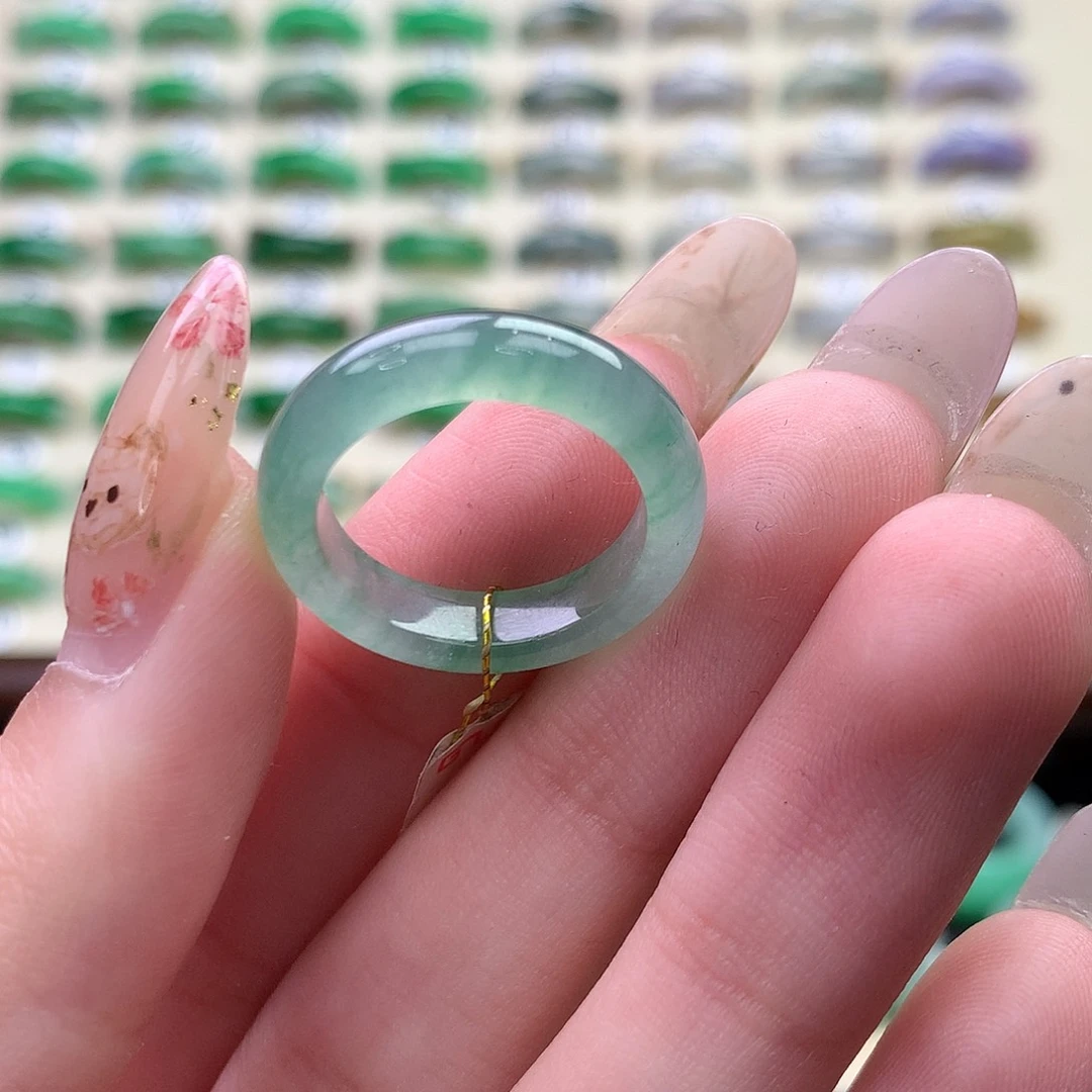 翡翠未镶嵌戒指港12