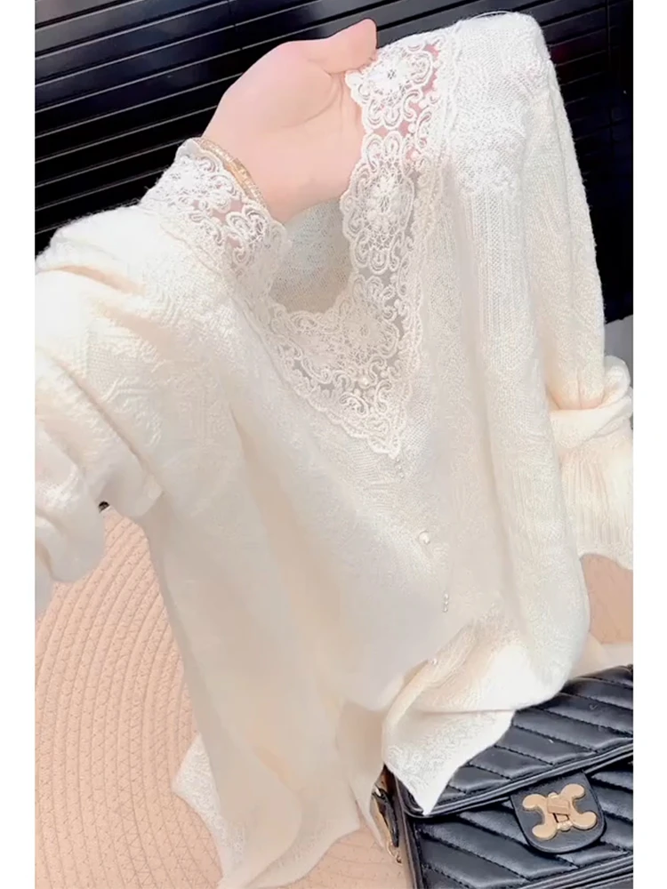 法式高级感V领蕾丝钩花针织衫女2025年秋冬爆款时髦洋气显瘦上衣
