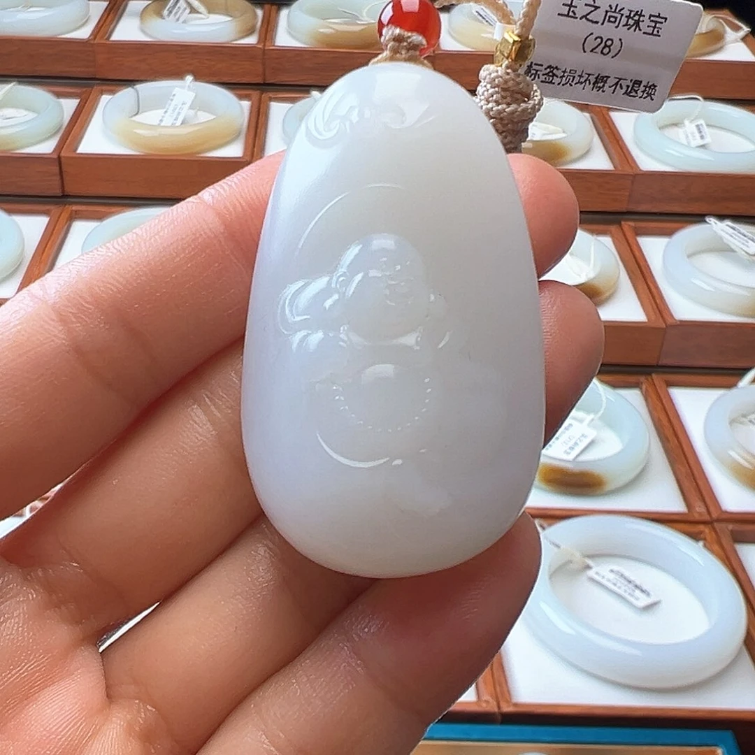 和田玉颈饰未镶嵌