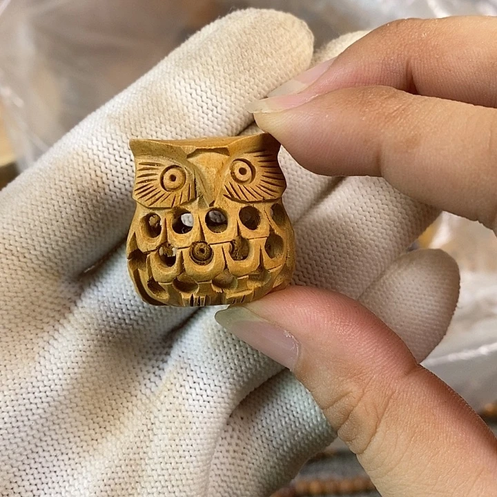 檀香木手串/手链老山檀香手工雕刻猫头鹰挂件