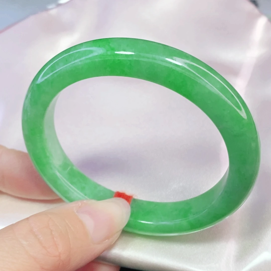 未镶嵌手镯翡翠52.8贵妃