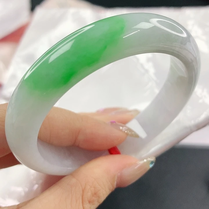 未镶嵌手镯翡翠，186