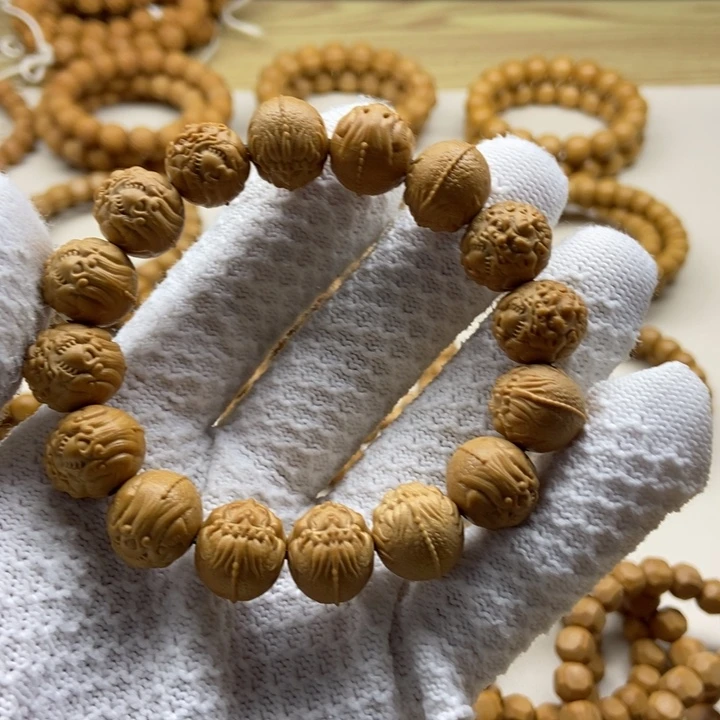 猴头核桃手串小*汁吞金手串15➕微暇款