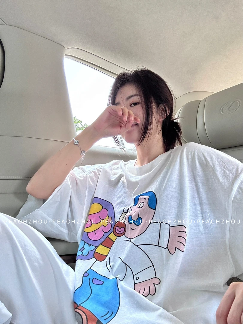 『PEACHZHOU』轻薄卡通蜜蜂印花中线宽松圆领阔版短袖休闲中性T恤女